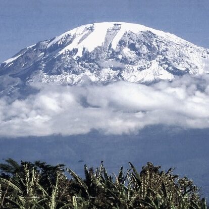 Blick zum Kilimanjaro (Kilimandscharo) - höchster Berg Afrikas